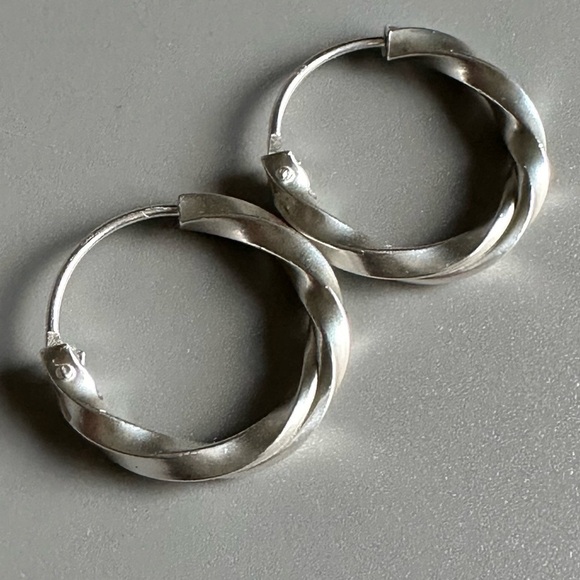 Sterling Silver Twisted Huggie Hoop Earrings 14mm - Picture 7 of 7
